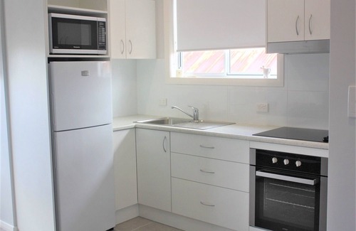 Coolah Apartment | V Coolah Short Stays - Valley View Apartment