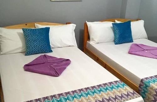 Dasmarinas Hotel | V Resort Dasma