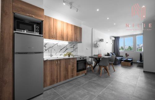 Vardaris Apartment | V1 Studios & Apartments, Nilie Hospitality MGMT