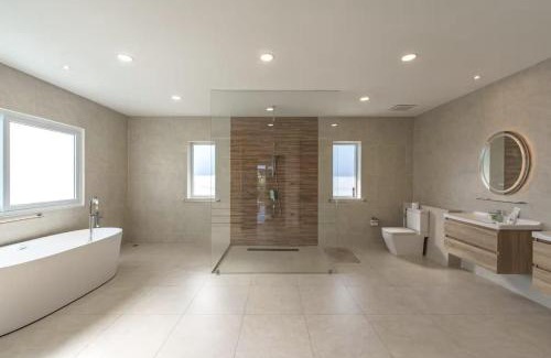 Rawai House | V161 Quiet 4BR with Pool Table, 3 Min to Rawai Beach