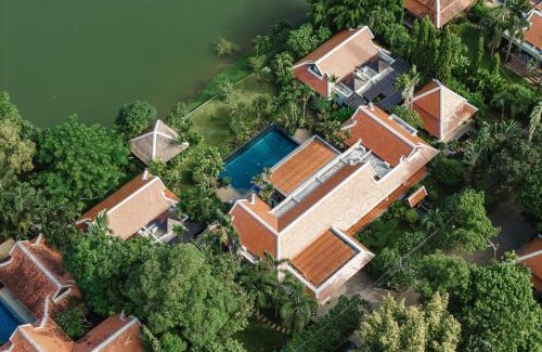 Rawai Villa | V238 Villa 6BR Lakefront Jacuzzi Sauna & Gym, Near Beach
