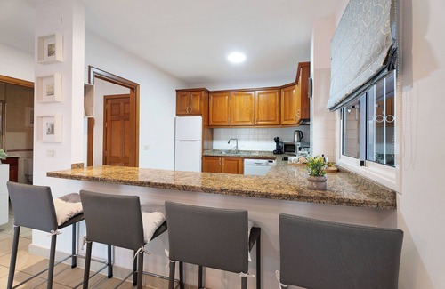 Los Gigantes Apartment | Vacation Home "Great Sunset Views Los Gigantes" with Shared Pool & Wi-Fi