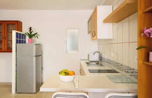 Las Palmas de Gran Canaria Apartment | Vacation Home 'Casa Ferro' with Mountain View, Balcony & Wi-Fi