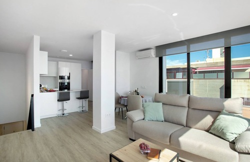 Las Palmas de Gran Canaria Apartment | Vacation Apartment 'Penthouse Sun Beach Best View' with Sea View and Air Conditioning