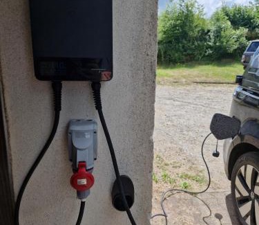 Messeix Apartment | Vacances à la Campagne 4 étoiles à 30min des pistes de ski Mont Dore Sancy