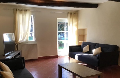 Loriol-du-Comtat House | Vacances au Mas de Papé