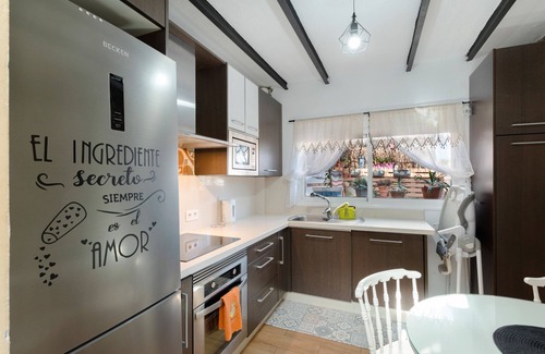 La Aldea de San Nicolas House | Vacation Home 'La Casa De Yakelin' with Mountain View, Private Terrace and Wi-Fi