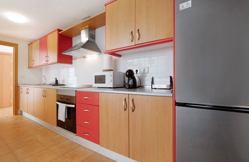 Puerto del Rosario Apartment | Vacation Apartment 'Lancelot' with Shared Pool and Wi-Fi