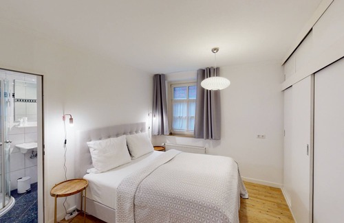 Leer Apartment | Vacation apartment with 100sqm (ground floor) - directly at the harbor