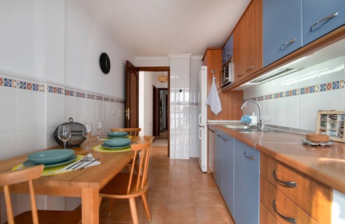 Sardina Apartment | Vacation Apartment 'Ap Jarea Playa Sardina' with Shared Pool, Balcony and Wi-Fi