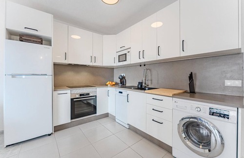 Los Cristianos Apartment | Vacation Apartment 'Ocean Walk Victoria Court 2 Modern' with Sea View, Balcony and Wi-Fi