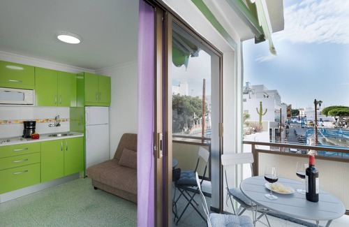 Lomo Quiebre Apartment | Vacation Apartment 'Los Angeles 3' with Sea View, Shared Terrace and Wi-Fi