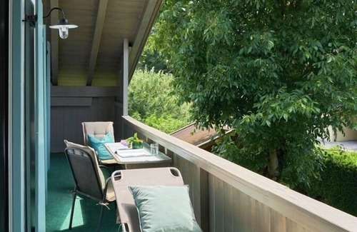 Eggstatt Apartment | Vacation apartment 77sqm, 1 bedroom, tiled stove, balcony