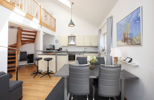 Laboe Apartment | Vacation apartment/apartment for 6 guests with 100m² in Laboe (294419)