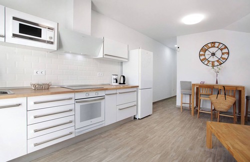 El Cotillo Apartment | Vacation Apartment 'Cotillo Esencia Tropical' with Private Terrace and Wi-Fi