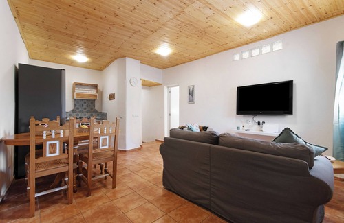 Moya Apartment | Vacation Apartment 'Casa Verol B' with Wi-Fi