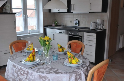 Norddeich Apartment | Vacation apartment close to the beach for up to 4 people, 2 bedrooms Wlan on the upper floor