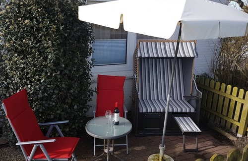 Westeraccumersiel House | Vacation apartment "Deichwohnung"