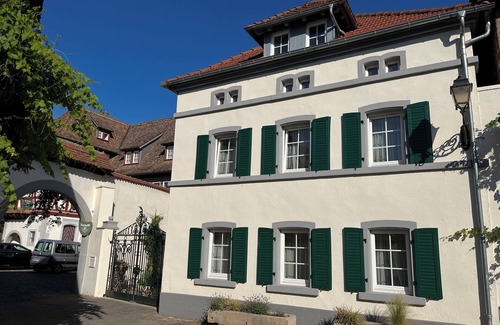 Grosskarlbach Apartment | Vacation apartment "Kirschgarten" in the old winery