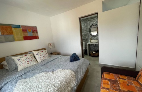 Ruigomez House | Vacation Apartment 'El Auchon Casa Vacacional' with Sea View, Private Terrace and Wi-Fi