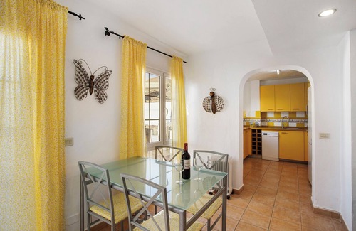 Balito Apartment | Vacation Apartment 'Casa Los Caideros' with Sea View, Shared Pool and Wi-Fi