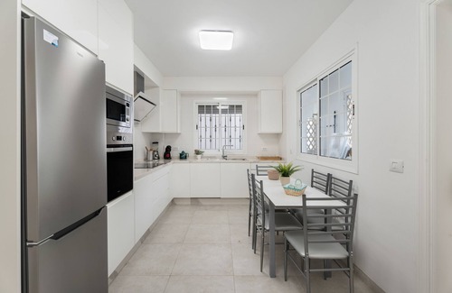 Las Caletillas Apartment | Vacation Apartment 'Villa En Las Caletillas' with Sea View, Private Terrace and Wi-Fi