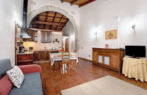 Las Galletas Apartment | Vacation Apartment 'Finca La Bonita Ap M2' with Shared Pool, Shared Terrace and Wi-Fi