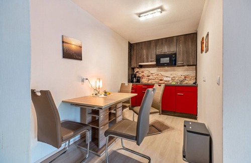 Jaderaltendeich Apartment | Vacation apartment "Günthers Friesenstube" with shared garden