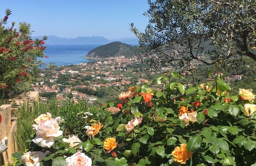 Santa Maria di Castellabate Apartment | Vacation apartment with large natural stone terrace, sea view guaranteed