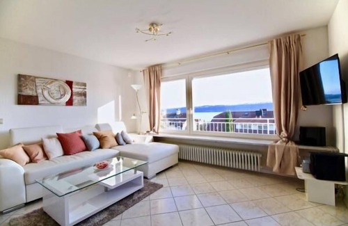 Sipplingen Apartment | Vacation apartment lake terrace with lake view - Sipplingen am Bodensee