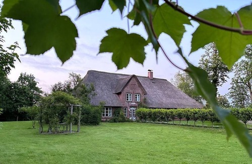 Toenning Cottage | Vacation apartment "Marsch" - Katharinenhof