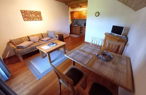 Riedlhutte Apartment | Vacation apartment Veilchen on the upper floor for up to 2 people