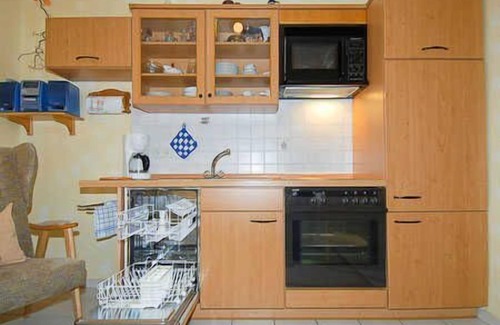 Werdum Apartment | Vacation apartment Wintergarten - Holiday apartments at Ferienhof Warfthof Becker in