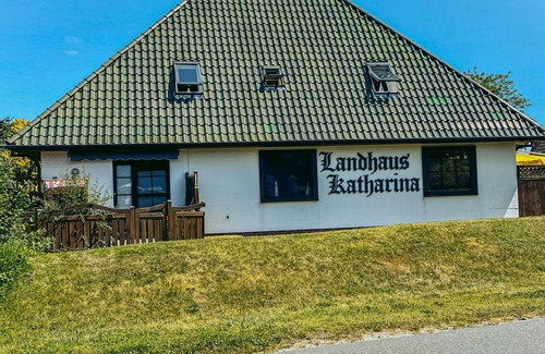Stinteck Apartment | Vacation apartment with pool on the North Sea for max. 6 people.