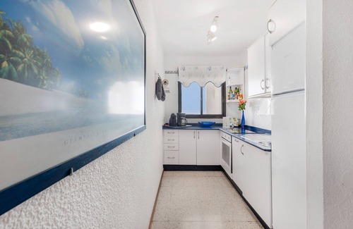 Bahia Calma Apartment | Vacation 'Beach House Christine' with Sea View, Private Terrace and Wi-Fi