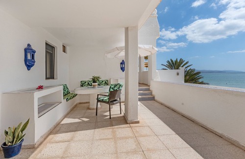 Bahia Calma Apartment | Vacation 'Beach House Christine' with Sea View, Private Terrace and Wi-Fi