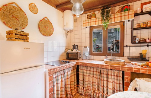 Las Lagunetas Apartment | Vacation 'Casa Fuente Hervera' with Mountain View, Wi-Fi and Air Conditioning