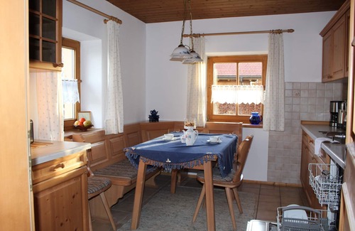 Tittmoning Apartment | Vacation cottage Wankner