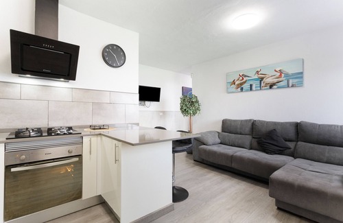 La Matanza de Acentejo House | Vacation Home 'Villa Candelaria' with Sea View, Private Terrace and Wi-Fi