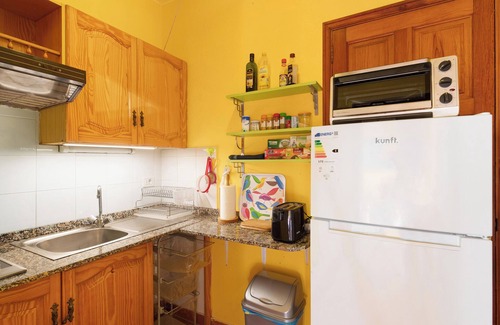 Villa de Mazo Apartment | Vacation Home "Casa La Panacea" with Sea View, Private Terrace & Wi-Fi