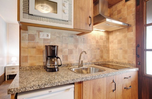 San Juan de la Rambla House | Vacation Home 'Los Diablitos 5' with Mountain View, Shared Terrace and Wi-Fi