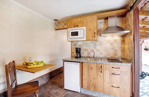 San Juan de la Rambla House | Vacation Home 'Los Diablitos 5' with Mountain View, Shared Terrace and Wi-Fi