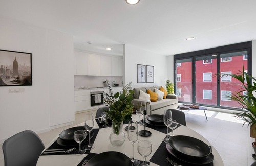 Santa Cruz de Tenerife Apartment | Vacation Apartment 'Eleven 4' with Wi-Fi and Air Conditioning