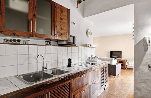 Buenavista del Norte House | Vacation Home 'El Portillo 1' with Private Terrace, Private Garden and Wi-Fi