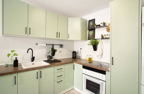 Castillo del Romeral House | Vacation Home "Las Caracolas" near Beach with Private Terrace & Wi-Fi