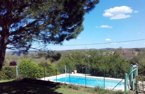 Saint-Amand-de-Coly House | Vacation home Maison Rouge (AMA202) in Saint Amand-de-Coly - 6 persons, 3 bedrooms