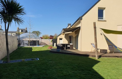 Saint-Meloir-des-Ondes House | Vacation home with above-ground pool