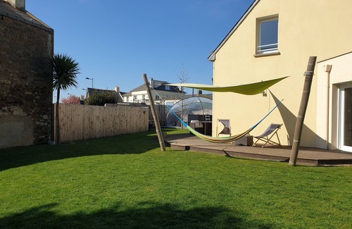 Saint-Meloir-des-Ondes House | Vacation home with above-ground pool