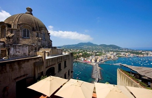 Ischia Porto Apartment | vacation holiday rental apartment amalfi coast naples sorrento ischia italy