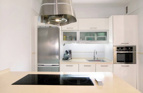 Puerto de Guimar Apartment | Vacation Home "Playa" with Shared Pool & Wi-Fi